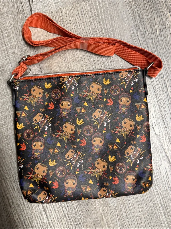 Funko Marvel Black Panther crossbody bag - Image 3