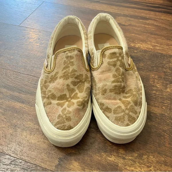 Vans // 98 Groovy Floral Shoe Slip On Size 7 - Image 2