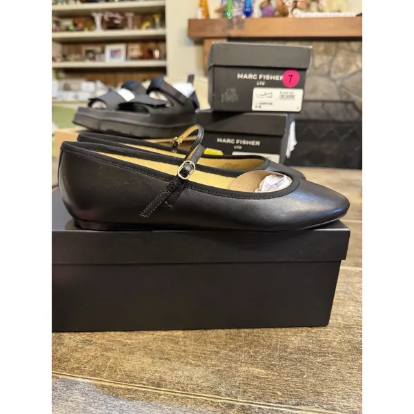 Marc Fisher Women's Espina Mary Jane Ballet Flat Leather Black Size US 8! - Image 4
