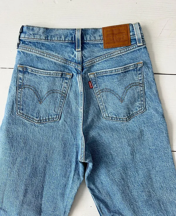 Levi’s Ribcage Straight Ankle Jeans 25 - Image 6