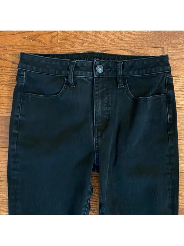 American Eagle Dream Jean Hi-Rise Jegging Distressed Raw Hem Black Skinny Jeans - Image 4