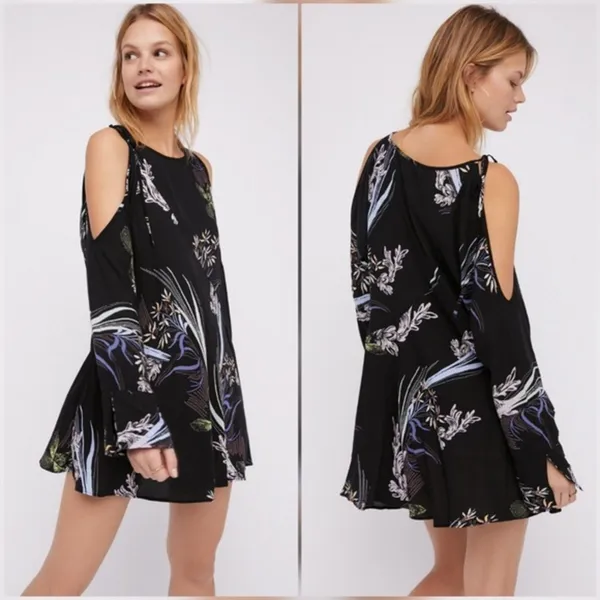 Free people clear skies ahead print tunic dress cold shoulder flare sleeve small - Image 2