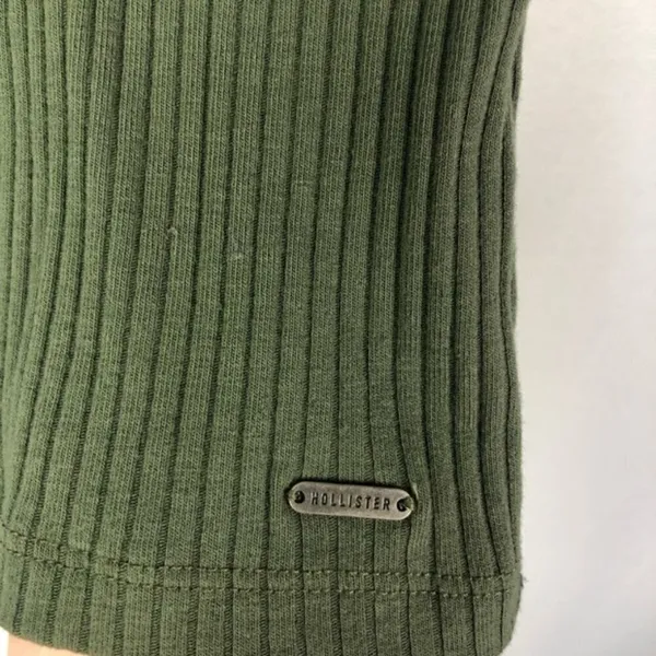 Hollister Hunter Green Ribbed Button Down Front Short‎ Sleeve T-Shirt XS - Image 4