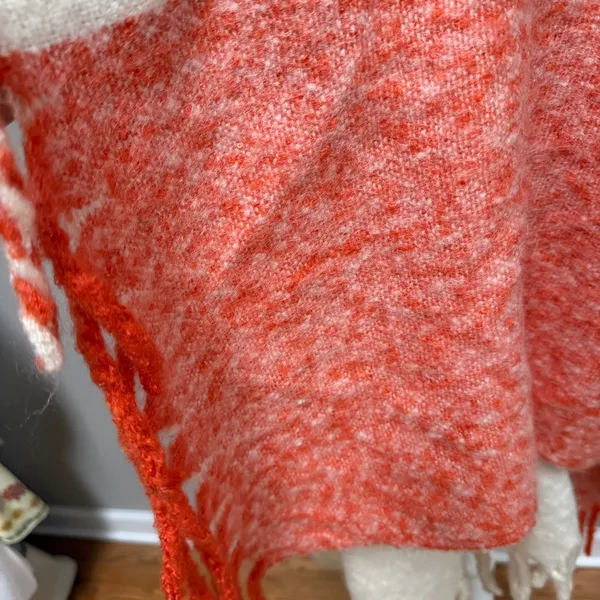 Urban Outfitters Nubby Ruana Shawl Pancho Wearable Scarf ivory Orange Tassels - Image 4