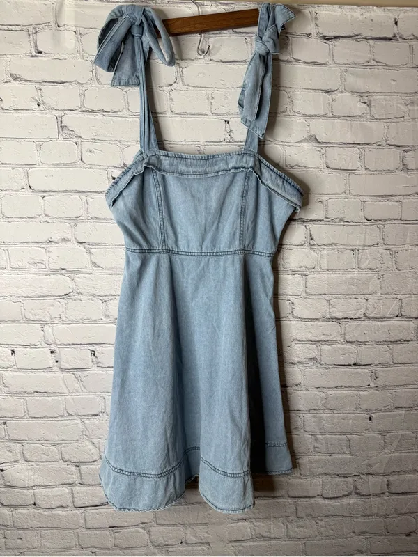 Unbranded Light Blue Denim Tie-Shoulder Dress size large - Image 4