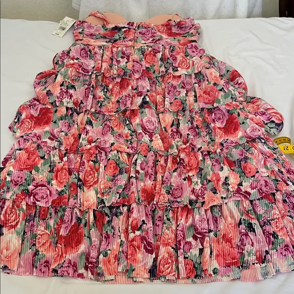 Honey and Rosie Pink Floral Tiered Midi Dress - Image 7