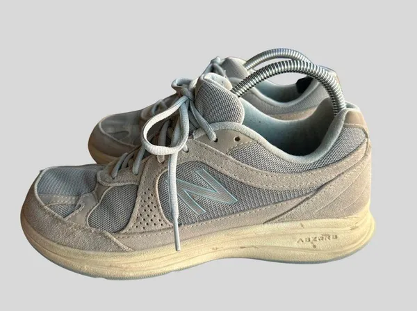 New Balance Women's Abzorb Sneakers WW877SB Size 9.5 Gray Suede/Mesh Athletic - Image 5