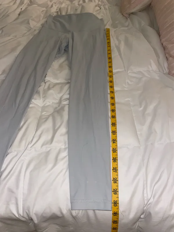 Aritzia TNA Butter High-Rise Leggings - Image 3