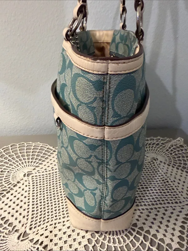 Coach Chelsea Teal and Cream Signature Stripe Tote. - Image 3