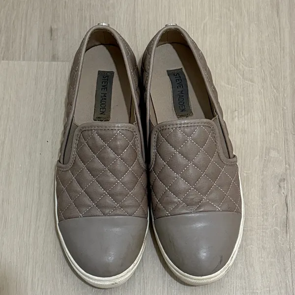 Steve Madden Zaander Quilted Brown Slip-On Sneakers - Image 2