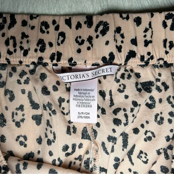 Victoria’s Secret leopard print loungewear pajama shorts women’s size small - Image 4