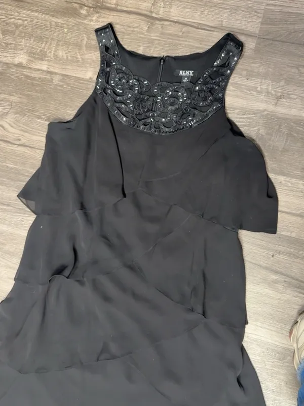 SLNY Black Layered Chiffon Beaded Floral Formal Dress Size 16 👗 - Image 5