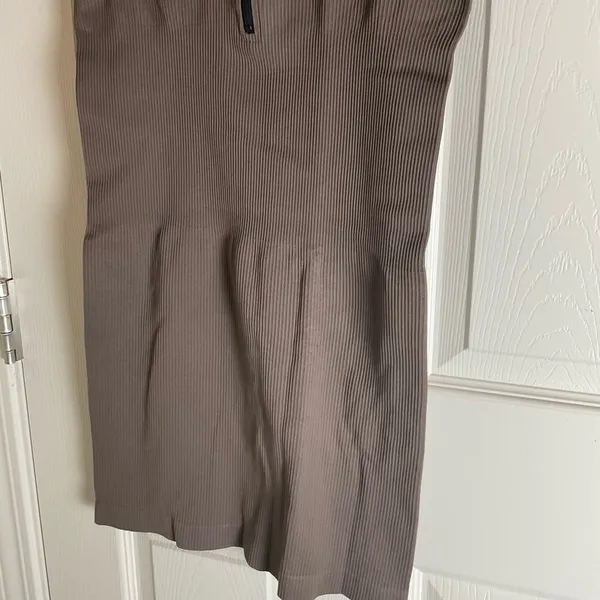 OQQ Seamless Ribbed Quarter-Zip Bodycon Mini Dress - Coffee Brown - Size L - Image 4