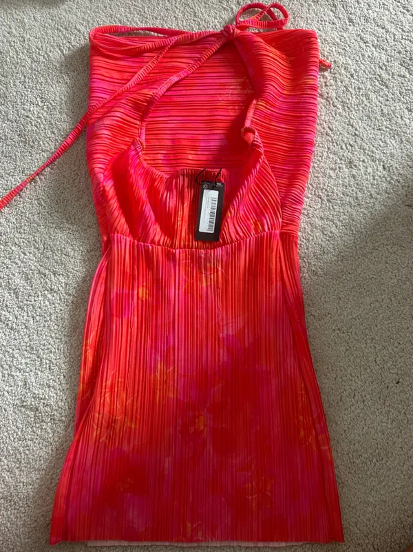 PrettyLittleThing Pink Printed Plisse Cowl Neck Mini Dress size 4 NWT - Image 5
