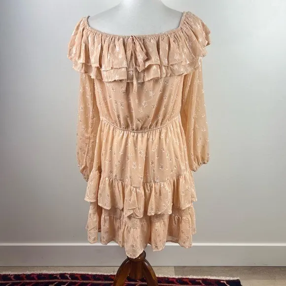 &merci Star Print Ruffle Off‎ Shoulder Tiered Mini Dress Peach Large - Image 12