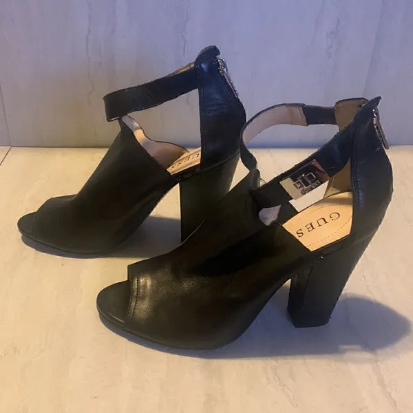 Guess Women's Black Platform Peep Toe High Heels Ankle Boots/Sandals , like new - Image 4