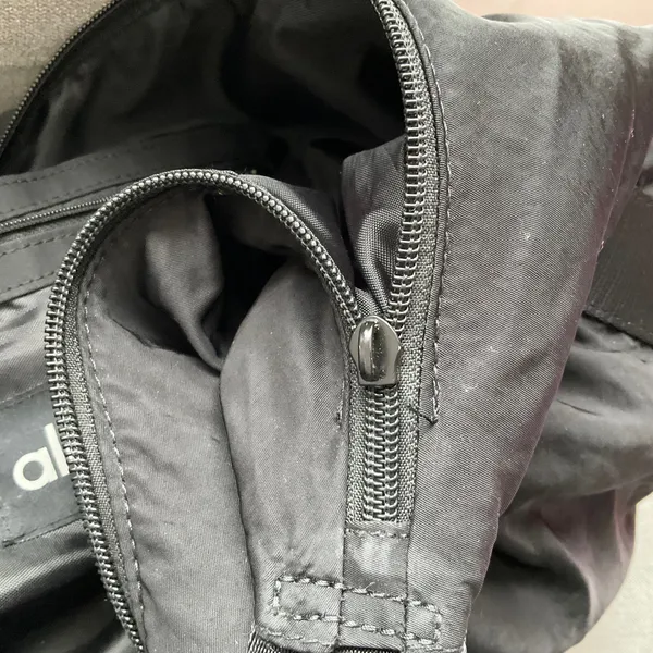 Alo Yoga Om The Go Gym Sling Bag Black - Image 6