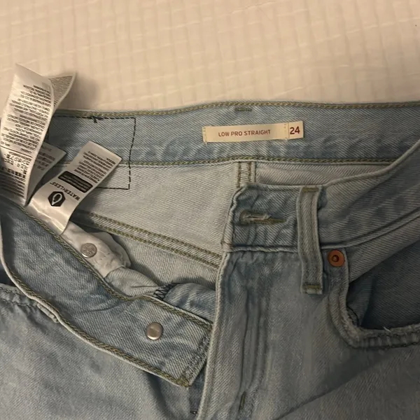 Light Blue Distressed Women's Jeans Levi’s Low Pro Straight - Image 2