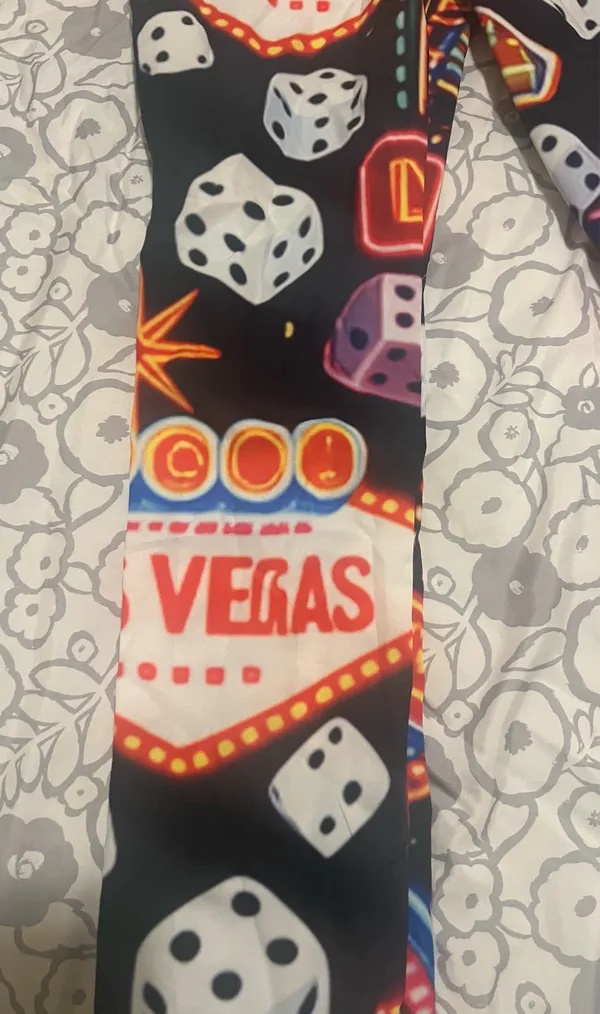 Las Vegas Sin City Themed Multicolor Themed 2 Piece Set ( SZ L) NWOT Gambling - Image 4