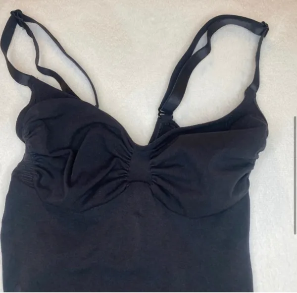 SKIMS NEW!! Sculpting Thong Bodysuit S - Image 4