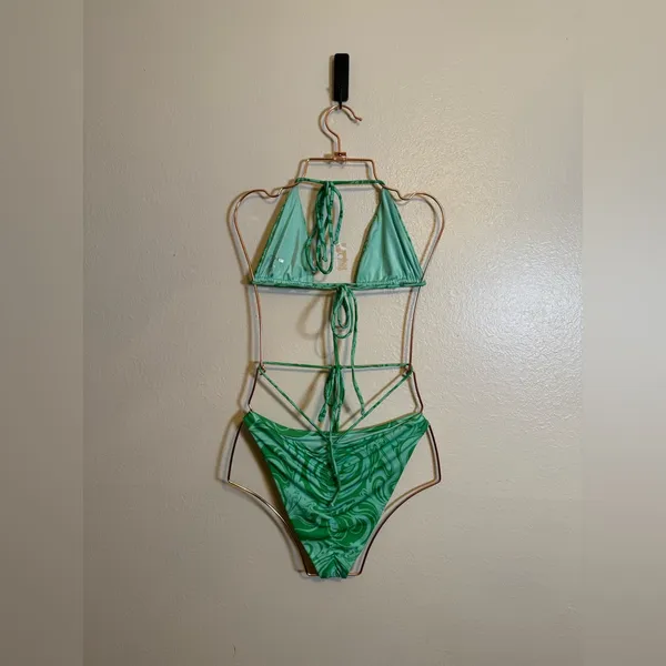 Frankies Bikinis‎ Satin Bikini Set and Sarong in Rainforest - Image 4
