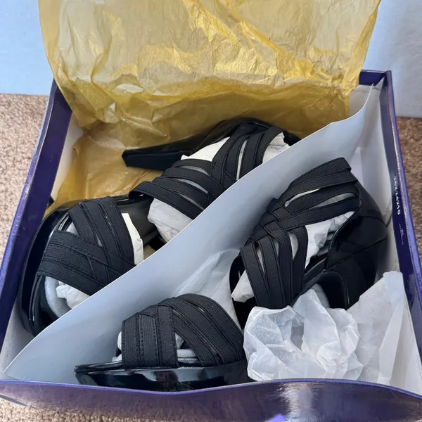Madden Girl Kelltic Black Strappy Platform Heels 2010 Size 8 - Image 16