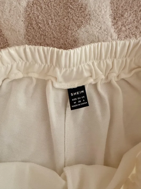 Shein White Comfy Sweat Shorts - Image 3