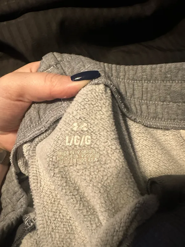 Under Armour Sweatpants Grey - Image 2