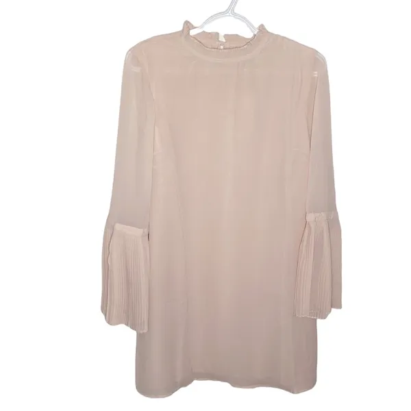 Cupcakes and Cashmere Malina pleated detail chiffon shift dress in tea rose sz S - Image 2