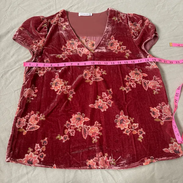 Velvet Burnout Salmon Rose Pink Floral V Neck Blouse Tshirt Top Tee Boho Fairy - Image 6