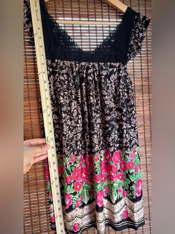 Vintage ANGIE Floral Border Print Crochet Boho Tunic Top Medium NWOT - Image 3