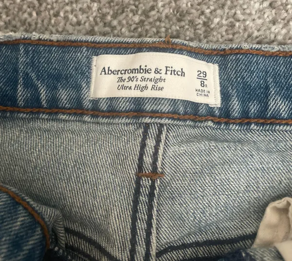 Abercrombie Jeans - Image 2