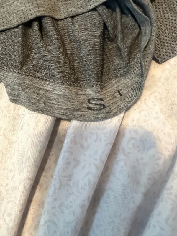 Lululemon gray workout long sleeve shirt - Image 6
