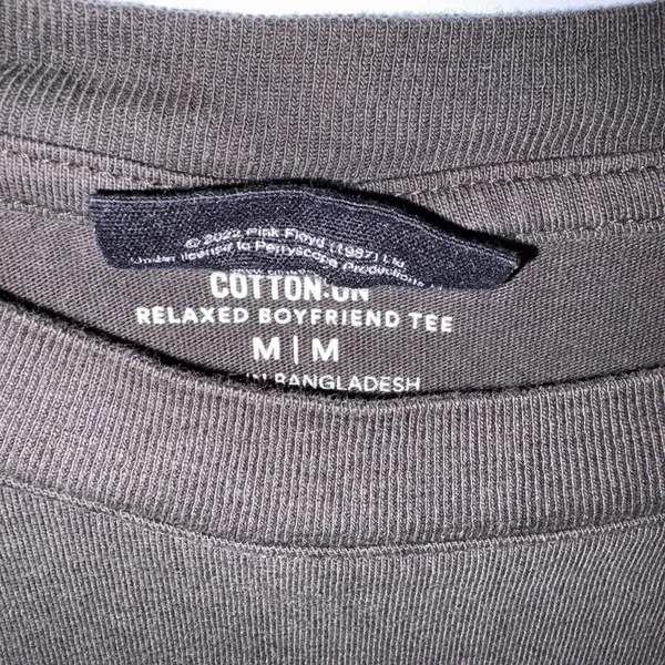 Woman’s Cotton On black Pink Floyd graphic t-shirt in size M - Image 3