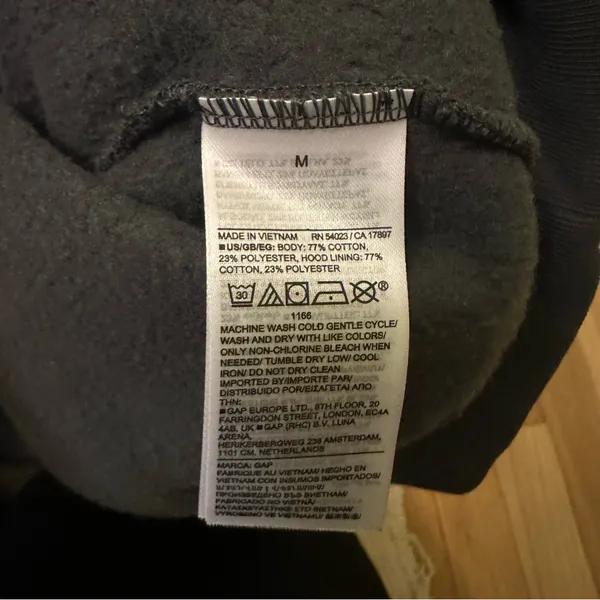 GAP Women's Charcoal Hoodie Sweater - Image 4