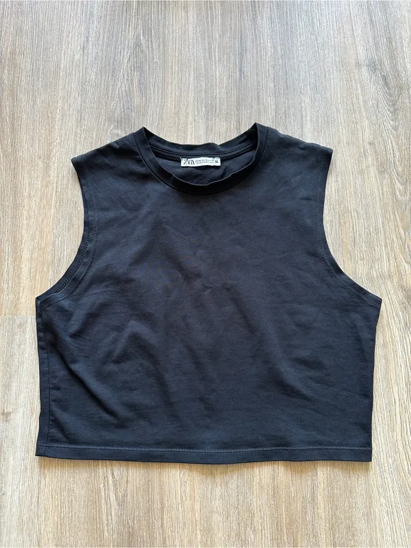 Black Zara sleeveless crop top - Image 3