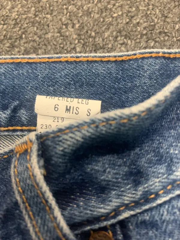 Vintage 550 Levi's jeans - Image 4