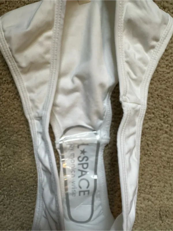 NWOT L*Space bikini set white - Image 3