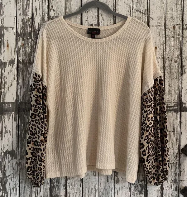 Cream waffle knit with cheetah sleeves top - Image 2