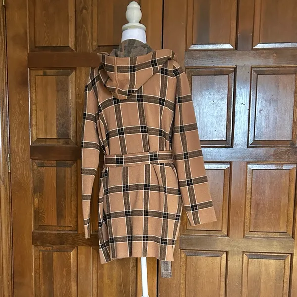 Tahari Plaid Hooded Belted Cardigan Coat Coatigan Tan‎ Black Medium M Jacket - Image 4