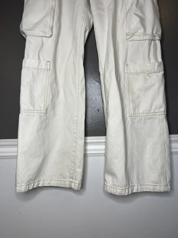 Cotton On Cargo Wide Leg Jeans Womens 10 White Light Wash Relaxed Denim - Image 4