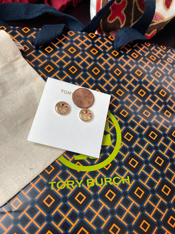 Tory Burch Golden Logo Earrings Rope NEW with pouch - Image 4