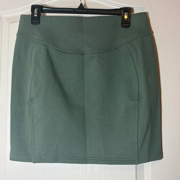 Lululemon Scuba High-Rise Mini Skirt. SZ LARGE, COLOR: GREU Grey Eucalyptus - Image 2