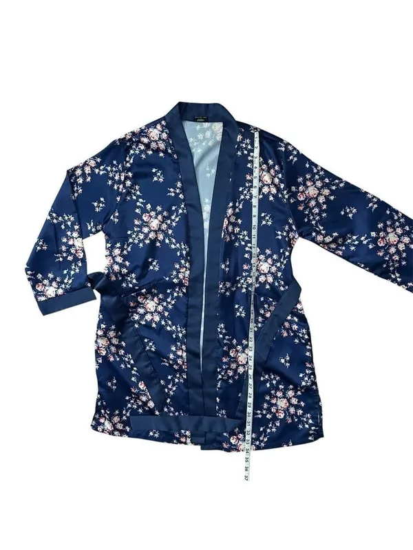 Morgan Lane x FabFitFun Allie Floral Satin Robe Navy Size Small Medium - Image 8