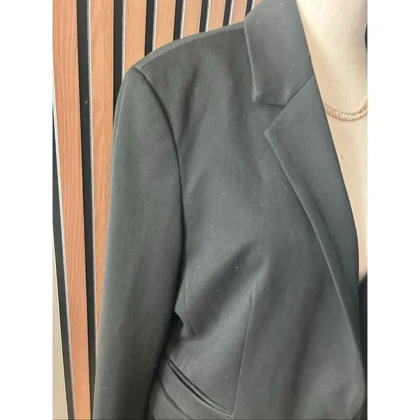 Express black work blazer size 12 one button stylish work attire - Image 2