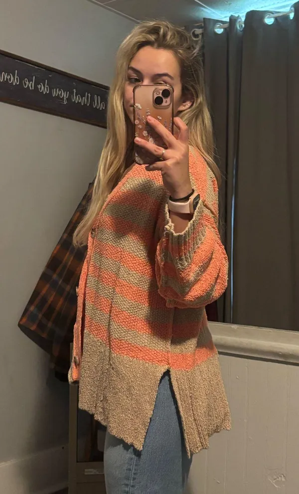 Lane 201 Boutique Cardigan Sweater - Image 5