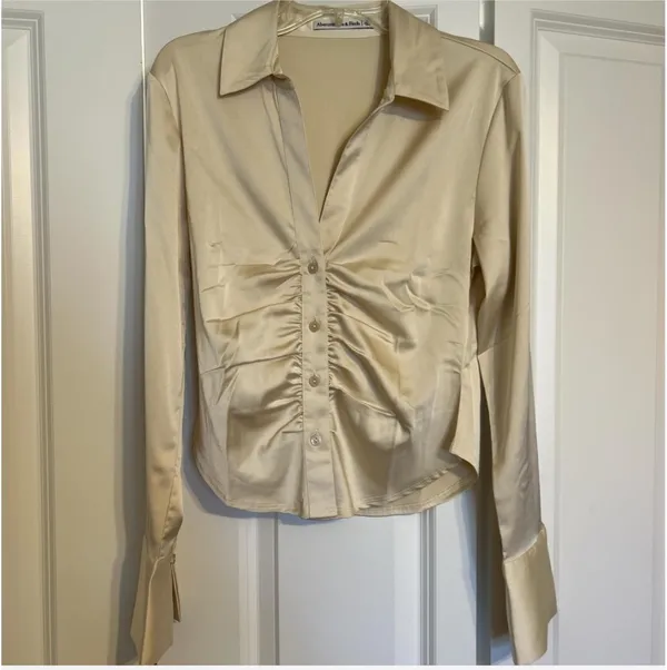 Abercrombie & Fitch Cream Satin Blouse - Image 2
