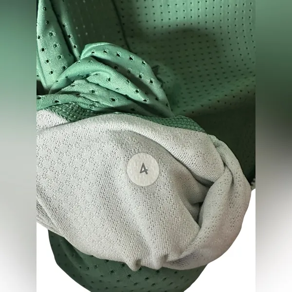 Lululemon Reversible Find Your Bliss Jacket Iridescent Multi Green‎ Size 4 - Image 8