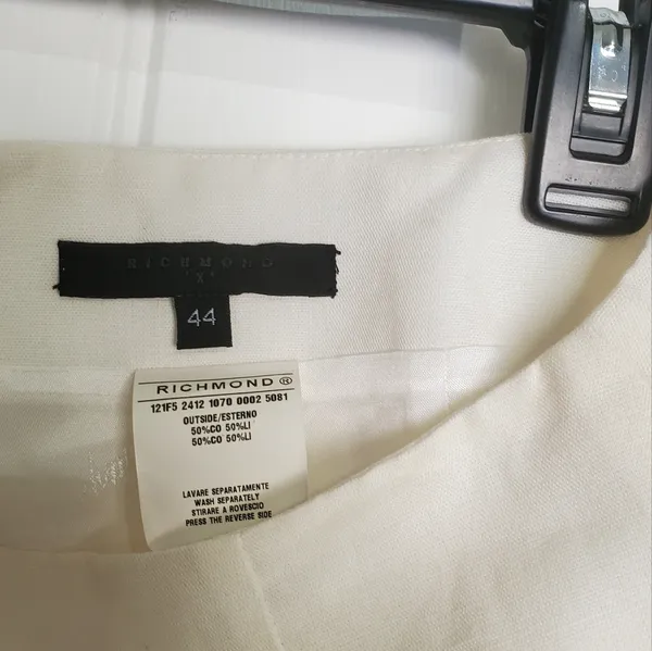 Richmond white linen Skirt Size 8 - Image 4