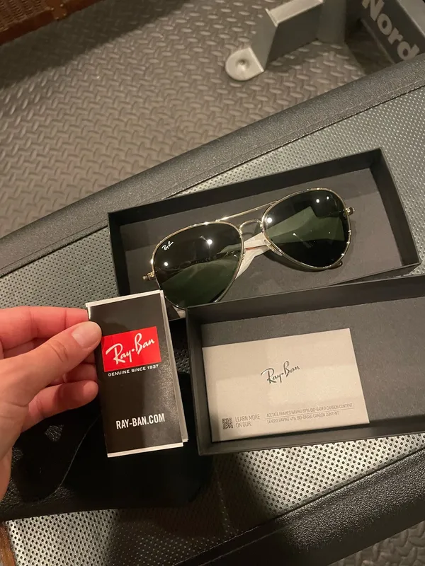 Ray-Ban Aviator Sunglasses - Image 6